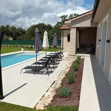 Animo For 8 People Near Labin - Rabac With Private Pool, Children Playground & Beautiful Garden Raša