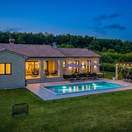 Animo For 8 People Near Labin - Rabac With Private Pool, Children Playground & Beautiful Garden Villa *